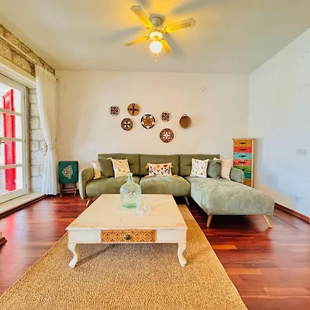 Alacati Koeyici Agrilia House Vila